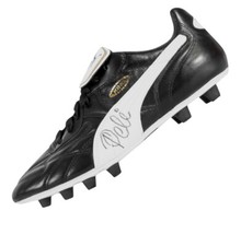 Pele Signed Boot: Puma King Autograph Cleat