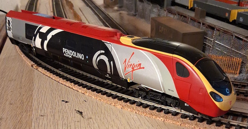 Hornby virgin alstom - hornby,
