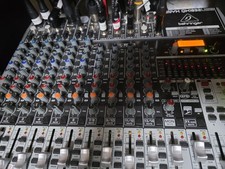 Behringer Xenyx QX1832USB Mixer, USB, Effect