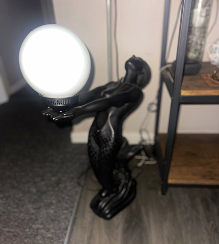 Black art deco lady figurine - black,