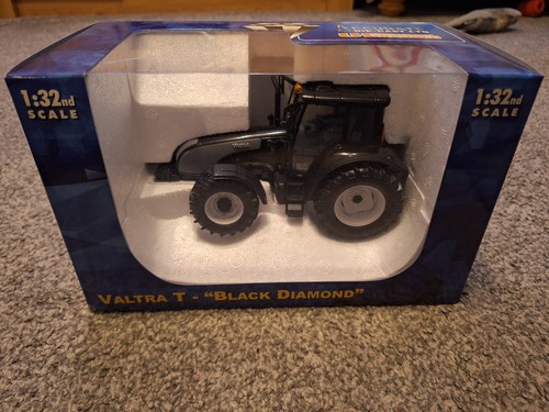 Universal hobbies valtra - valtra, t