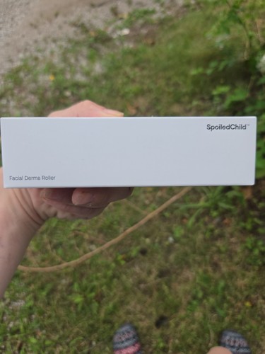 Spoilled child facial derma - child,