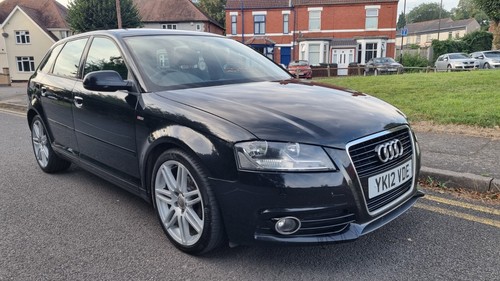 2012 audi line black - a3,
