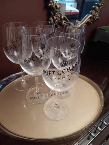 Moet chandon large glasses - chandon,