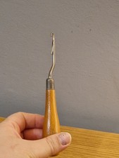 Latch Hook Tool for Rug Making