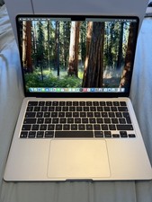 Apple MacBook Air 2025 13.6'' M4, 16GB RAM, 256GB SSD, Starlight 3 months old 