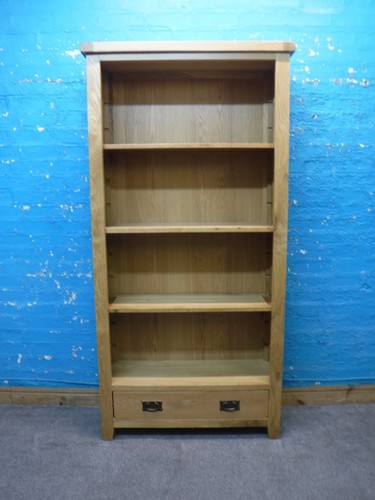 Chunky solid oak display - oak,
