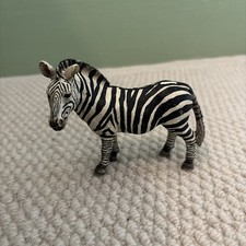 SCHLEICH 2009 RETIRED ZEBRA FIGURE
