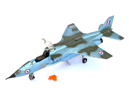 Dinky 731 raf - raf, jaguar