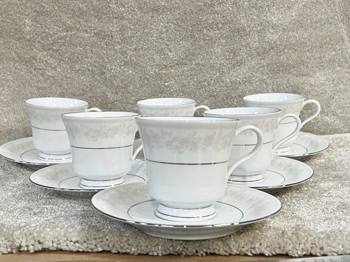 Vintage liling tea cups - cups, &