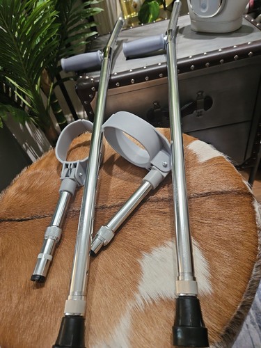 Double adjustable crutches - adjustable,