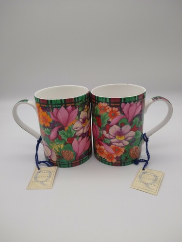 Queens mug fine - 2, bone