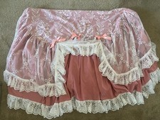 Vintage Style Pink & White