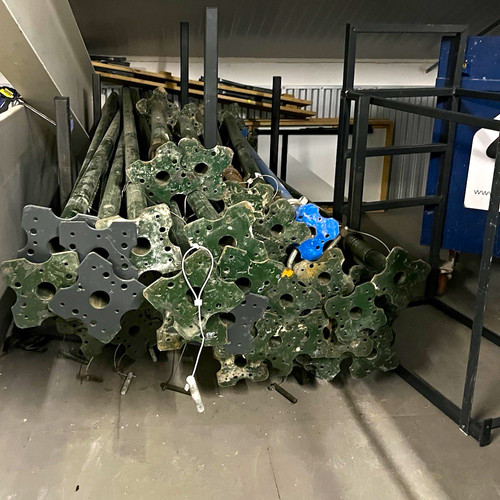 Acrow propos size and - size,