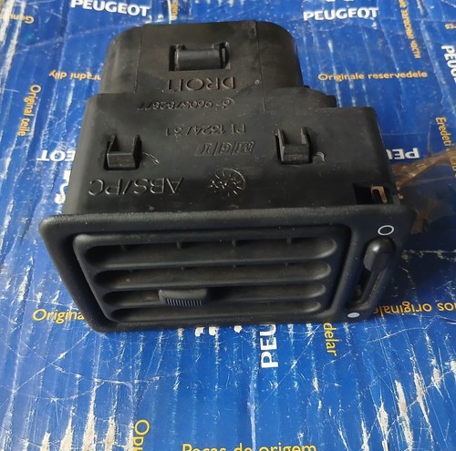 Peugeot 106 right hand dash - hand, os