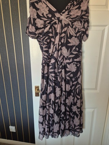 Stunning brand new - ,