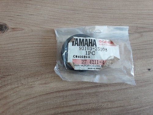 Yamaha rd500 crankshaft - yamaha, seal