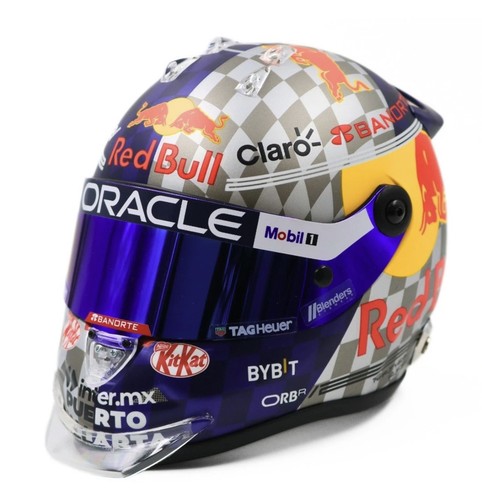 Schuberth 4 scale - 1/2+1/4,