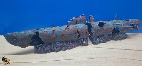 Submarine boat wreck large - boat,