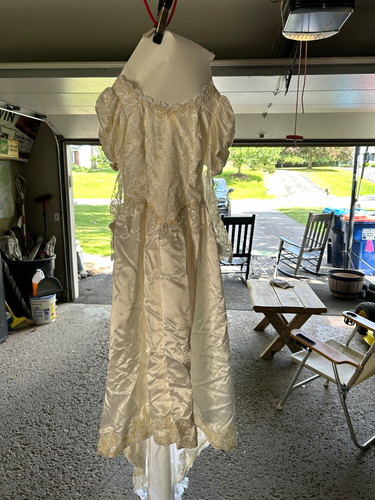 Vintage ivory satin - vintage,