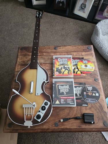 Guitar hero rock band - guitar, beatles