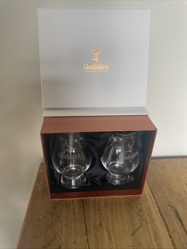 Glenfiddich whiskey glasses - whiskey,