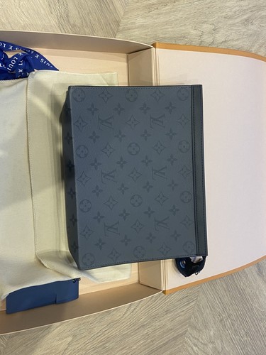 Louis vuitton voyage pochette - vuitton,