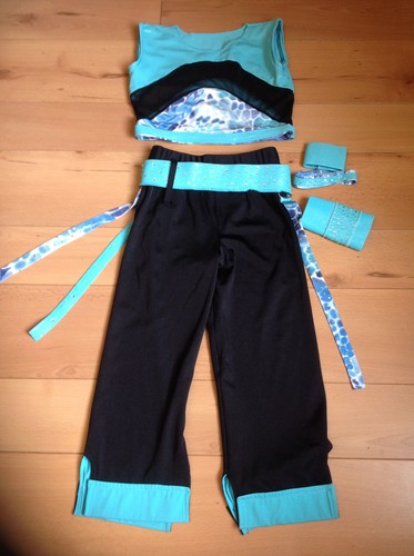 Blue and black freestyle disco - black,