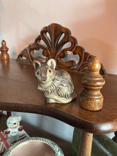 Very small cute - small,