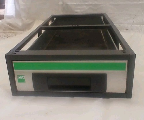 Bott racking van - racking, /