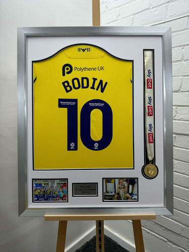 Football shirt frame 32x26 - football,