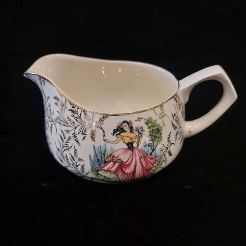 Vintage royal tudor ware - royal,
