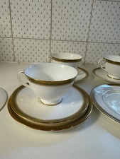 Royal Doulton Clarendon - Bone China tea set Antique