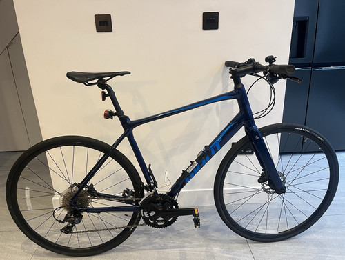 Giant hybrid bike 700c - giant, blue