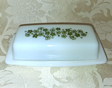 Vintage PYREX Butter Dish Spring Blossom Crazy Daisy Green Flowers - Excellent