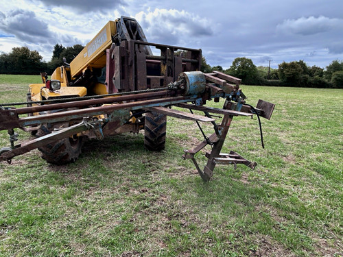 Parameter tractor mounted - tractor-mounted, post