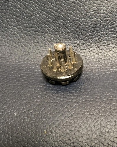 Leslie speaker pin male plug - 9,