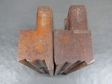 Pair wooden moulding planes 3/4" 13/16" lambs tongue old tools Taylor & Son