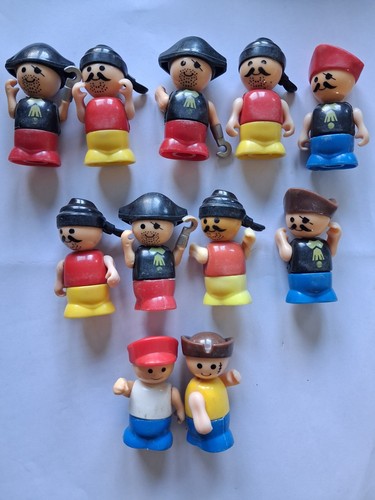 Small pirate character - 11,