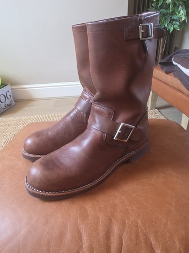 Red wing engineer - red,