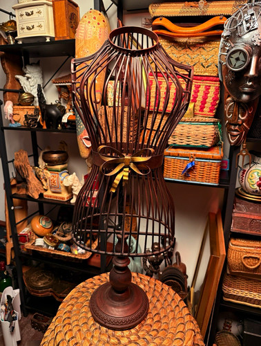 Rare vintage mannequin - rare,
