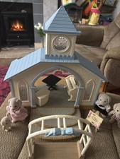 Sylvanian Families Wedding Chapel (433) With Organ,pew,alter Table ,four Dogs