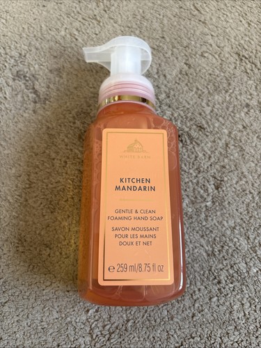 Bath body works foaming hand - &,