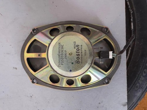 Chrysler 300c front right door - front,