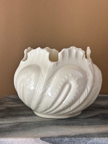 Belleek pottery - belleek,