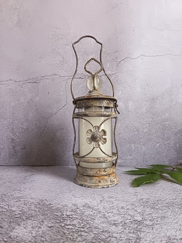 Vintage style distressed metal - distressed,