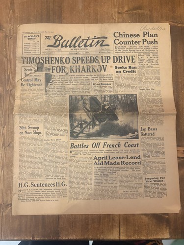 Old newspapers x10 - -, mostly