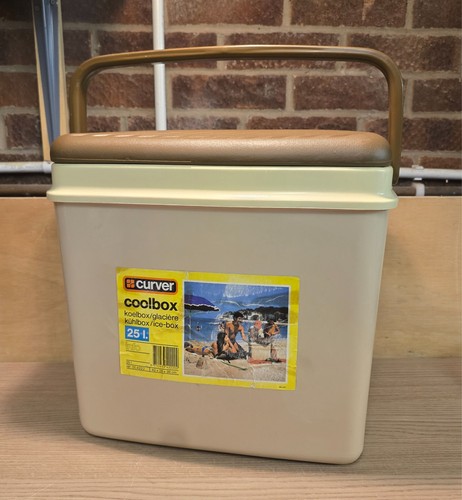 Retro curver cool box ideal - curver,