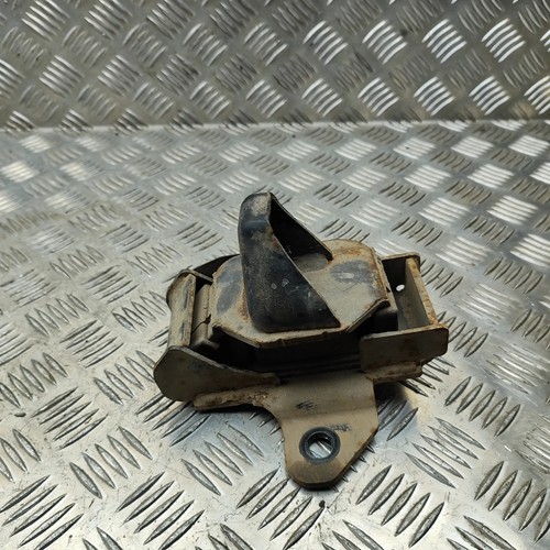 Isuzu max mk2 right side - d-max,