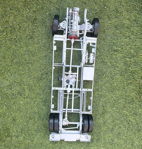 Truck chassis frame - 1:14,
